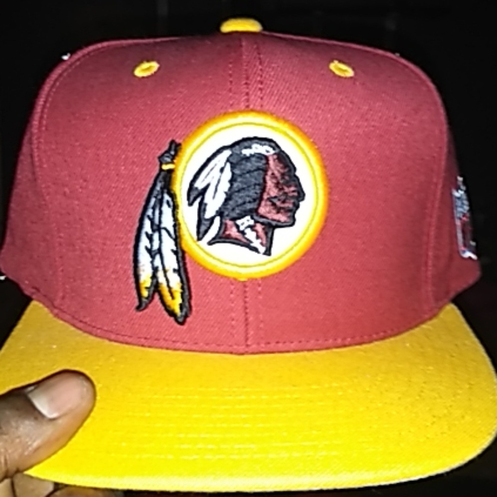 Mitchell and ness Redskins hat